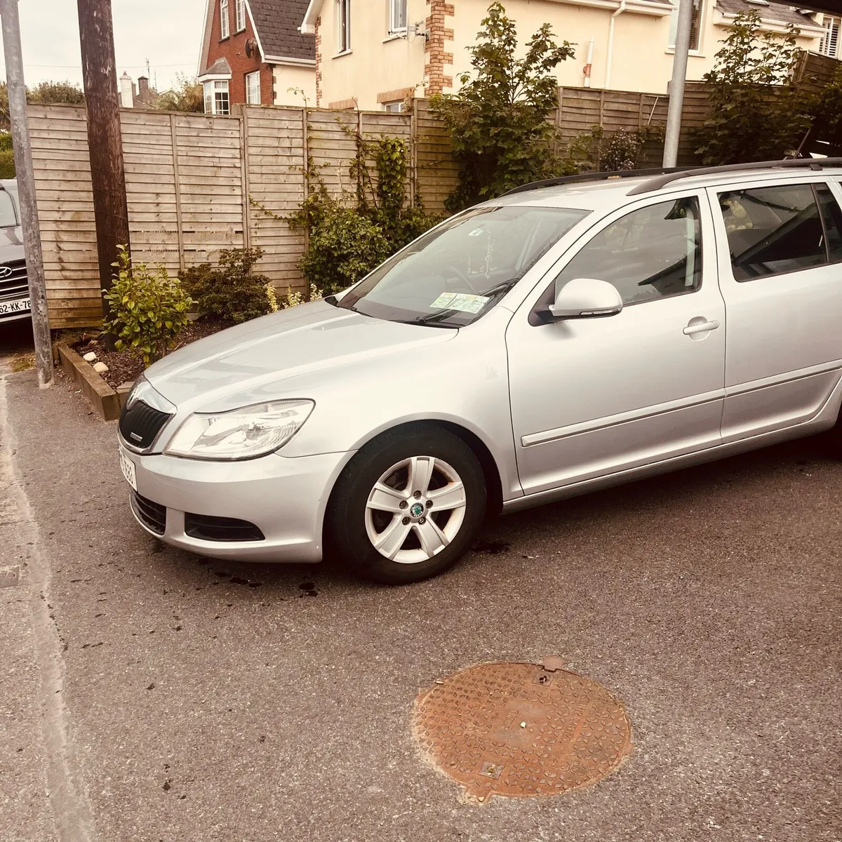 Car - Image 6