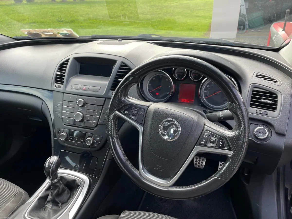 Vauxhall Insignia 2012 - Image 3
