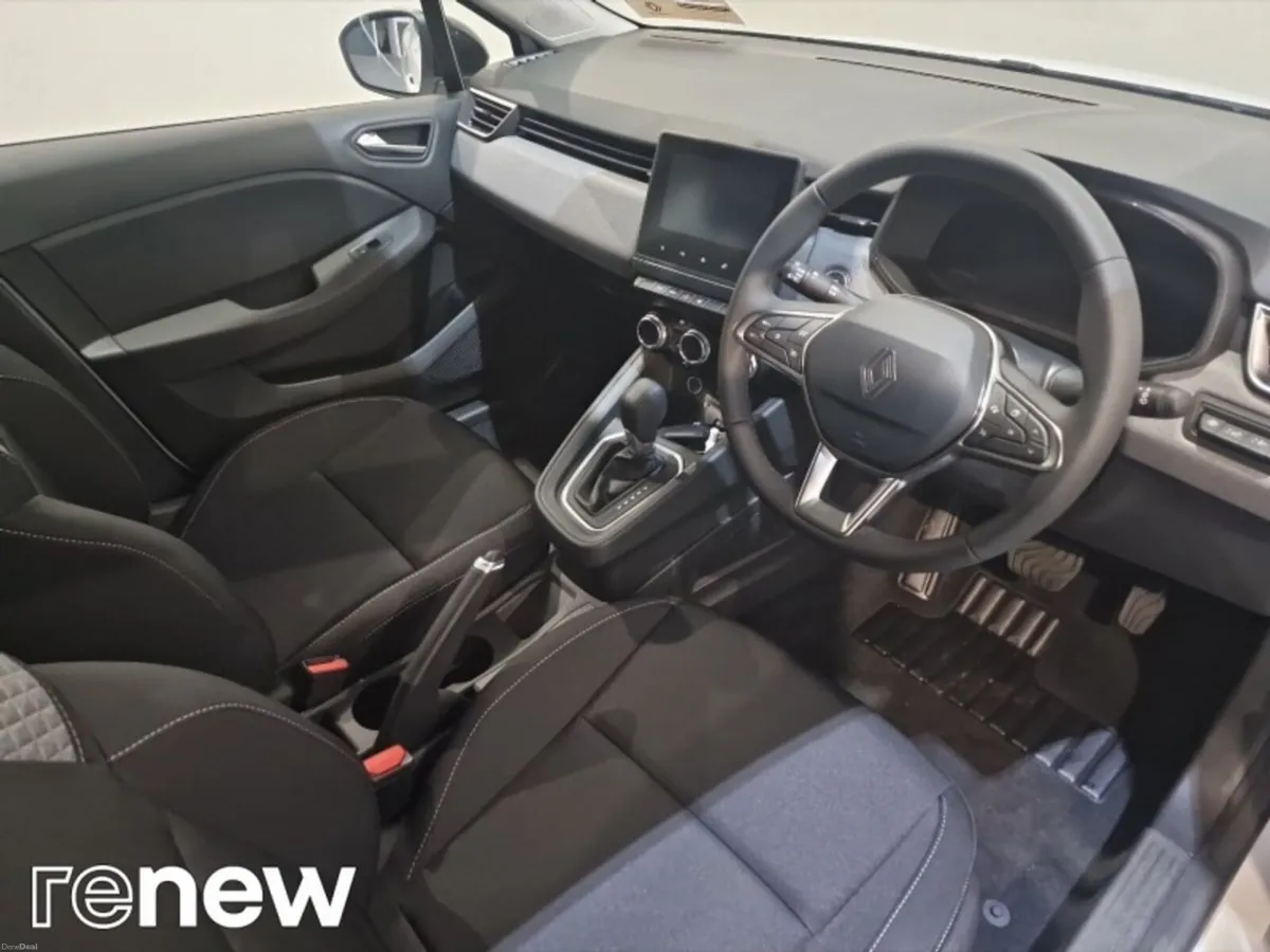 Renault Clio evolution full hybrid E-tech 145 Auto - Image 6