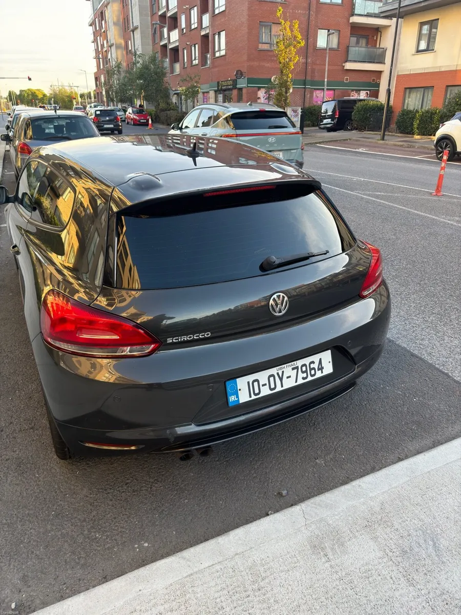 Volkswagen scirocco 2.0 Automatic - Image 6