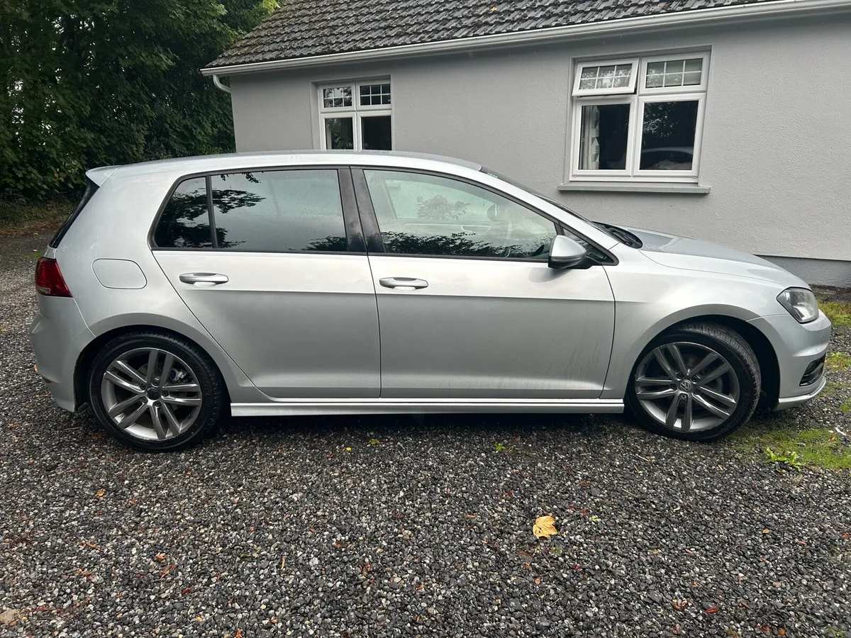 Volkswagen Golf blue motion tdi - Image 5