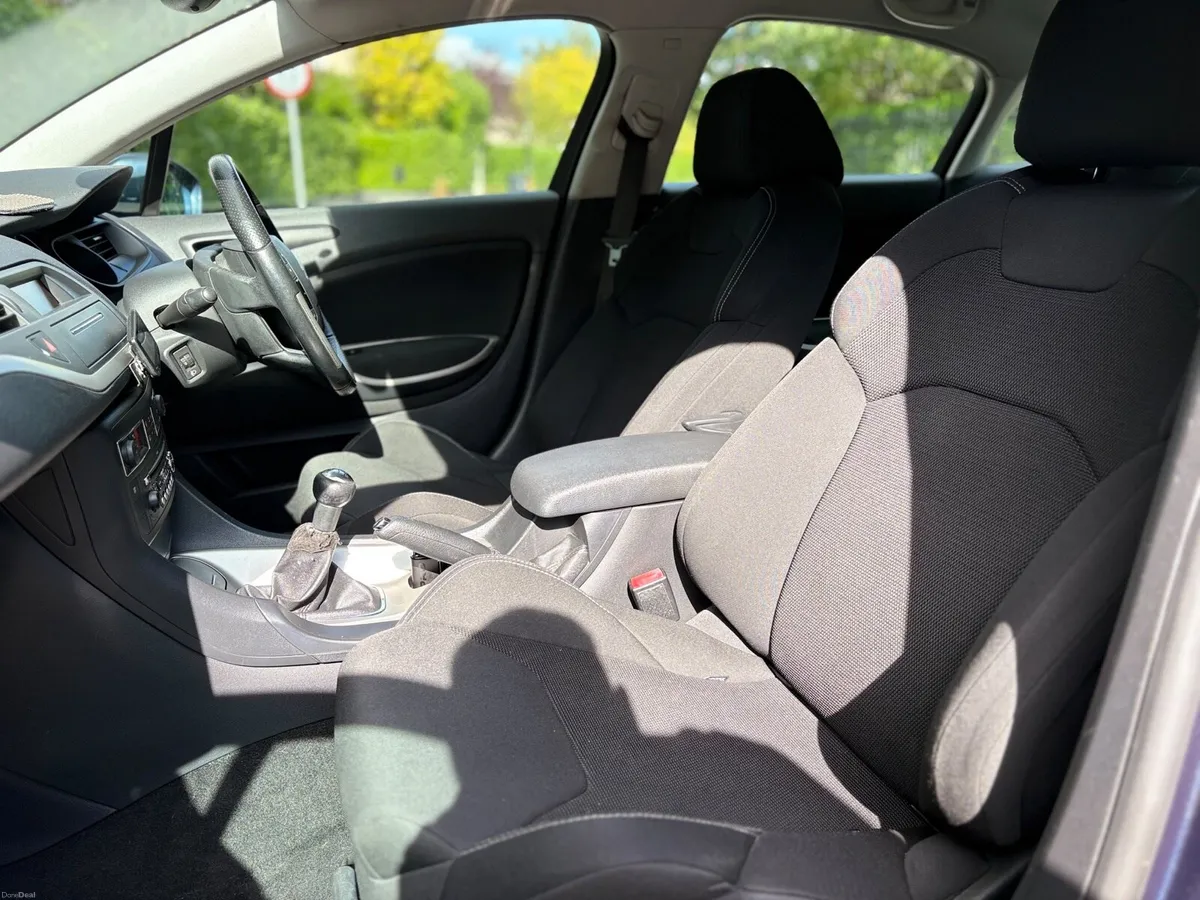 CITROEN C5  1.6 DSL NEW NCT 08/27 + TAX 11/26 - Image 6