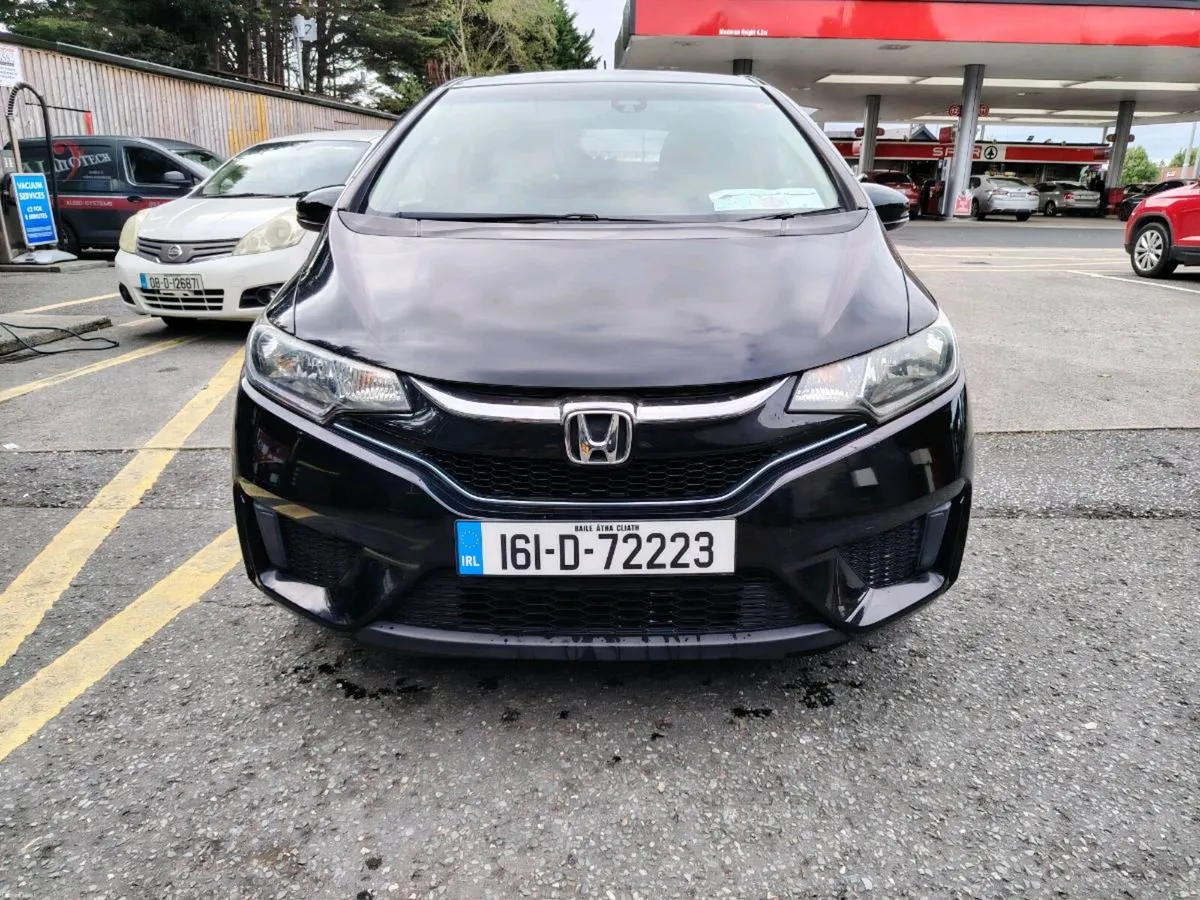 Honda fit hybird 2016 low mileage 76k - Image 2