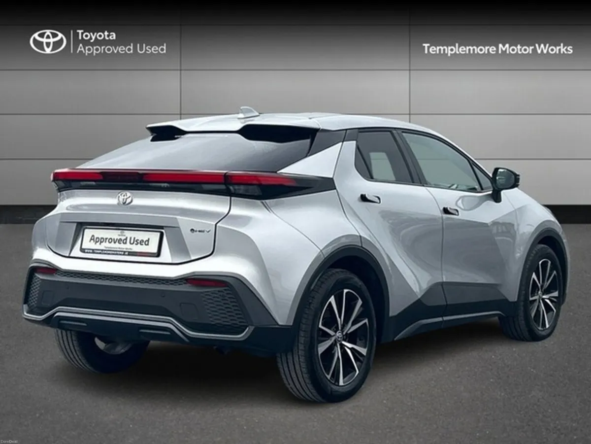 Toyota C-HR 1.8 - Image 2