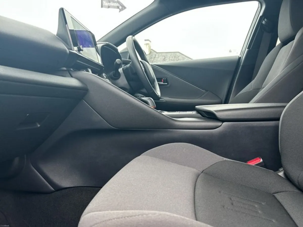 Toyota C-HR 1.8 - Image 6