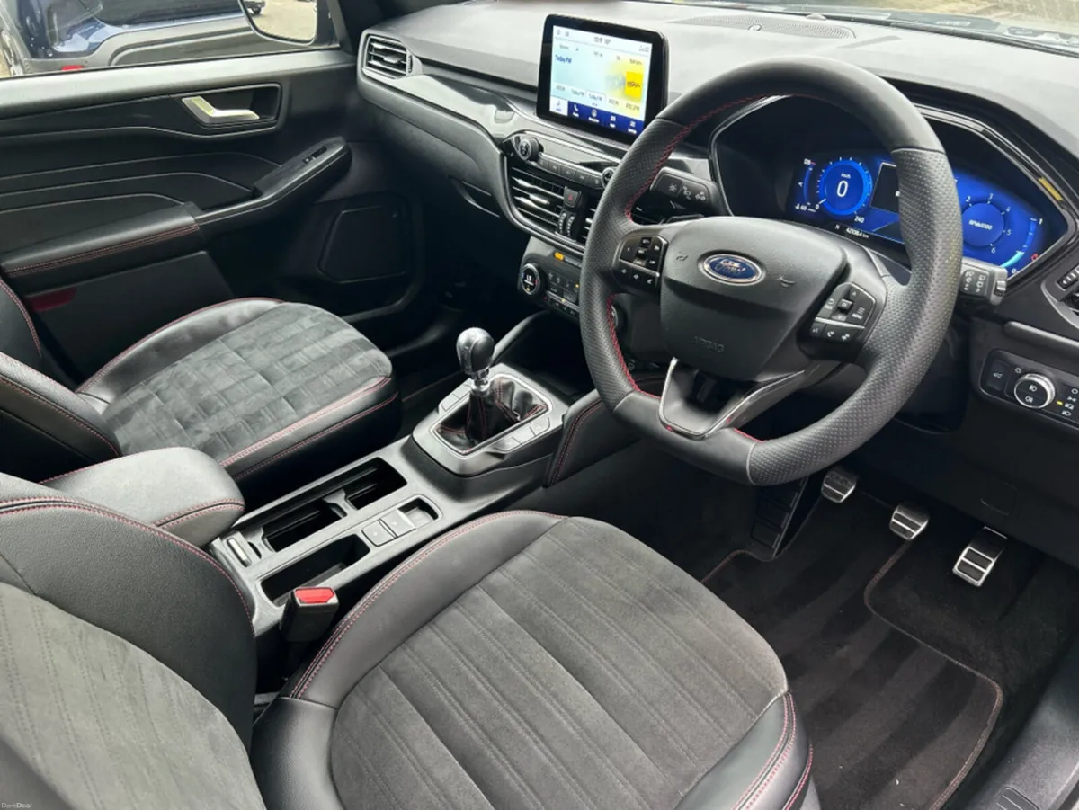 Ford Kuga ST-LINE X 5DR 1.5 TD 120 S6. S6.2 M6 - Image 6