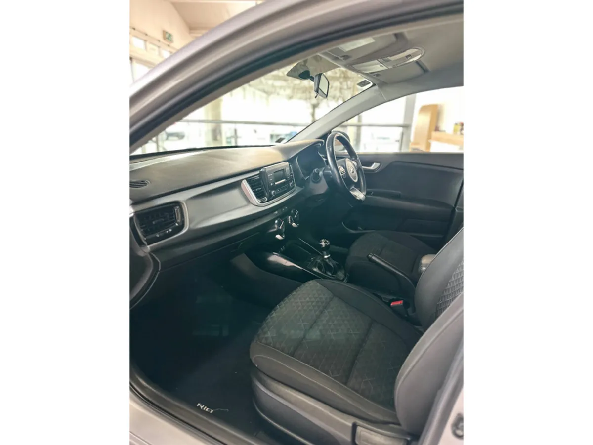 Kia Rio 1.25 L 5DR - Image 3