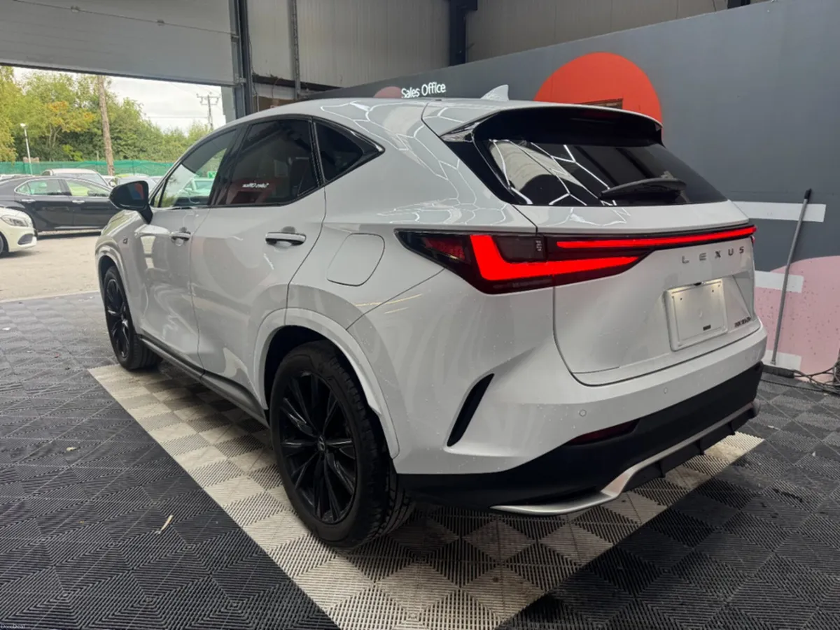 Lexus NX 2023 LEXUS NX350H F SPORT AUTOMATIC 2.5 / - Image 5