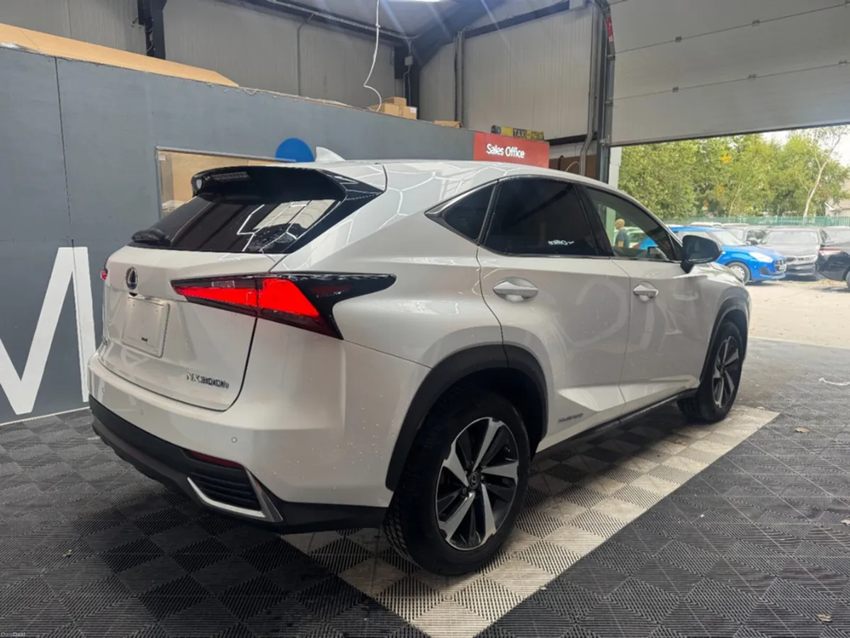 Lexus NX 2019 LEXUS NX 300H VERSION L 2.5 AUTOMATI - Image 3