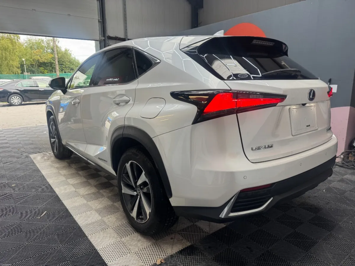 Lexus NX 2019 LEXUS NX 300H VERSION L 2.5 AUTOMATI - Image 5