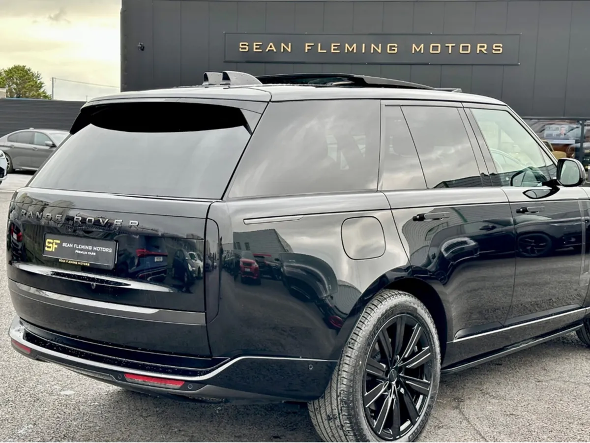 Land Rover Range Rover HSE PHEV AUTO - Image 6