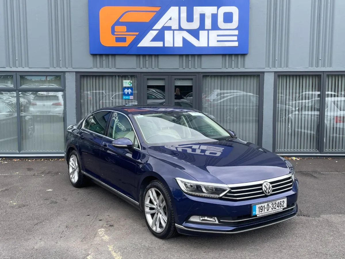 Volkswagen Passat HIGHLINE 2.0 TDI MANUAL 6SPEED F - Image 1