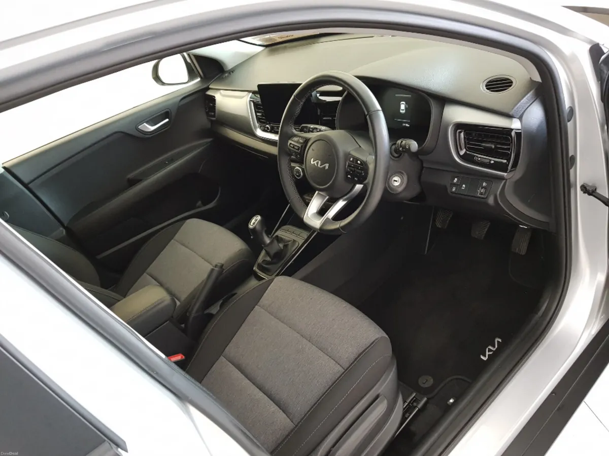 Kia Stonic 1.0 K2 MY25 MT - Image 5