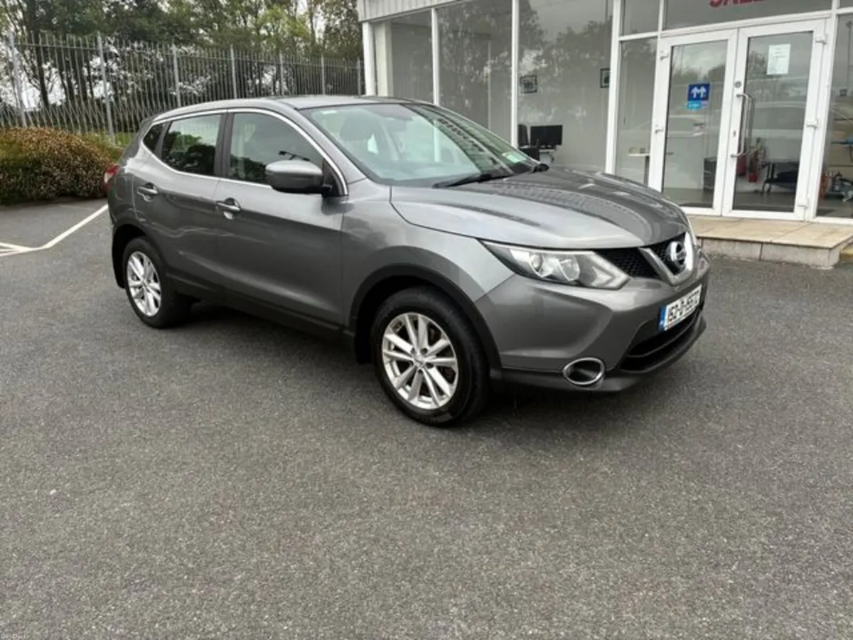 Nissan Qashqai 1.5 SV E6 4DR - Image 1