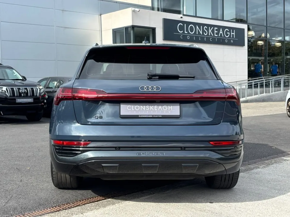 Audi Q8 e-tron QUATTRO SPORT - Image 6