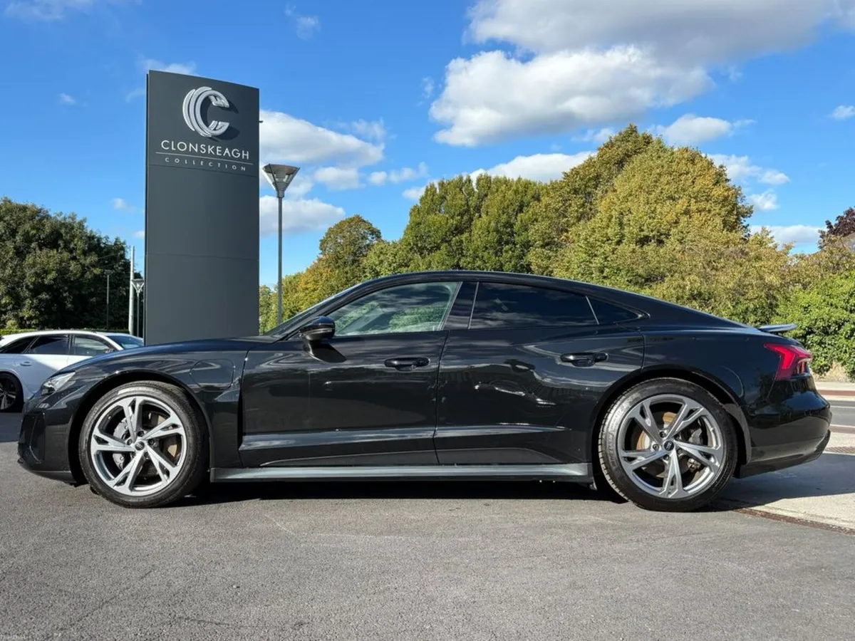 Audi e-tron GT QUATTRO - Image 4