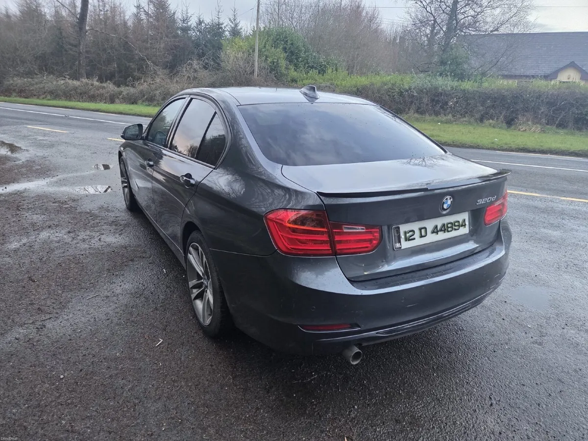 BMW 3-Series 2012 - Image 5