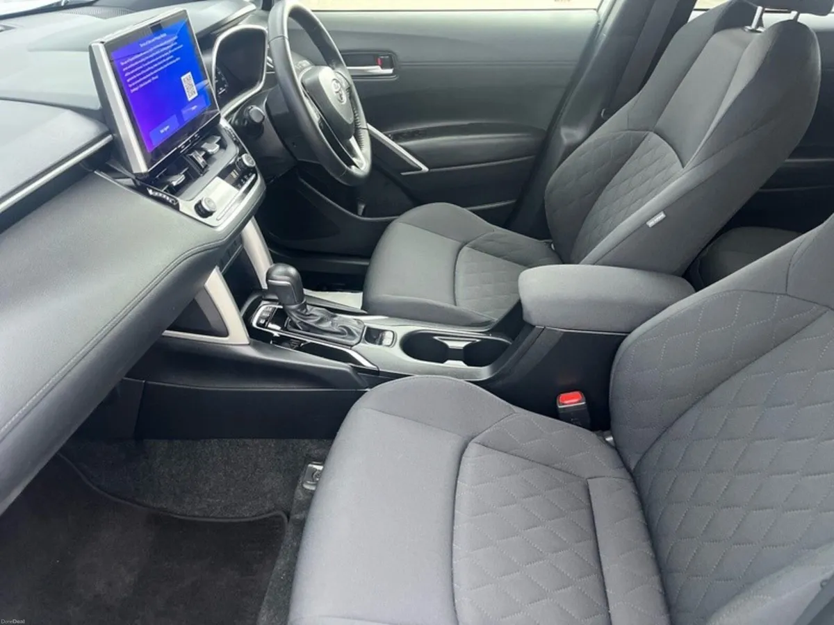 Toyota Corolla Cross COROLLA CROSS 1.8 LUNA - Image 6