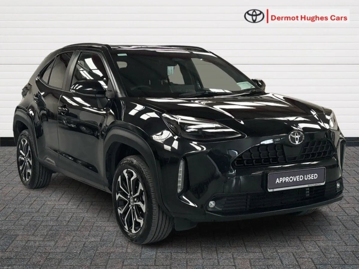 Toyota Yaris Cross LUNA SPORT HYBRID AUTO - Image 1