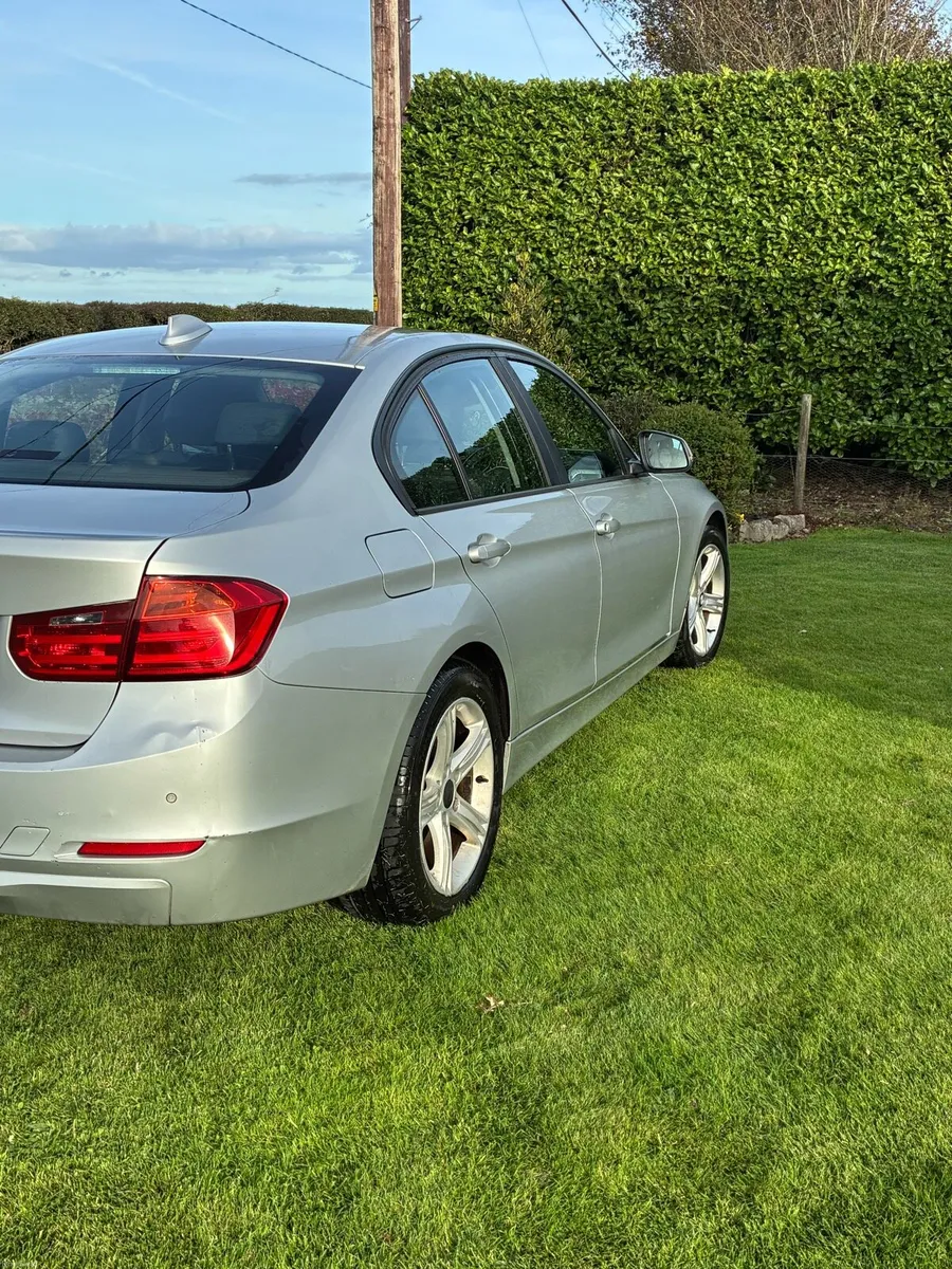 Car - Image 4
