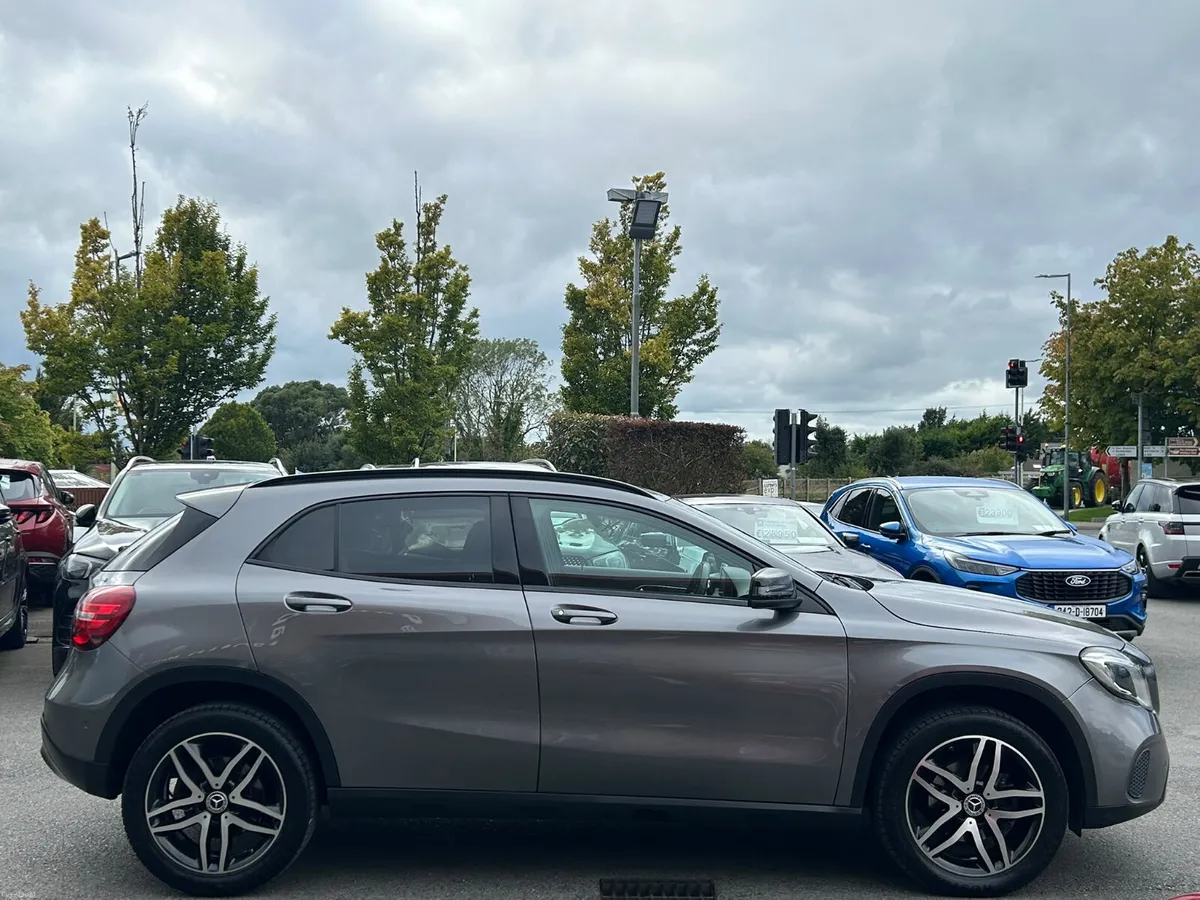 2018 Mercedes GLA180 Auto 1.6 Petrol *LOW KILS* - Image 4