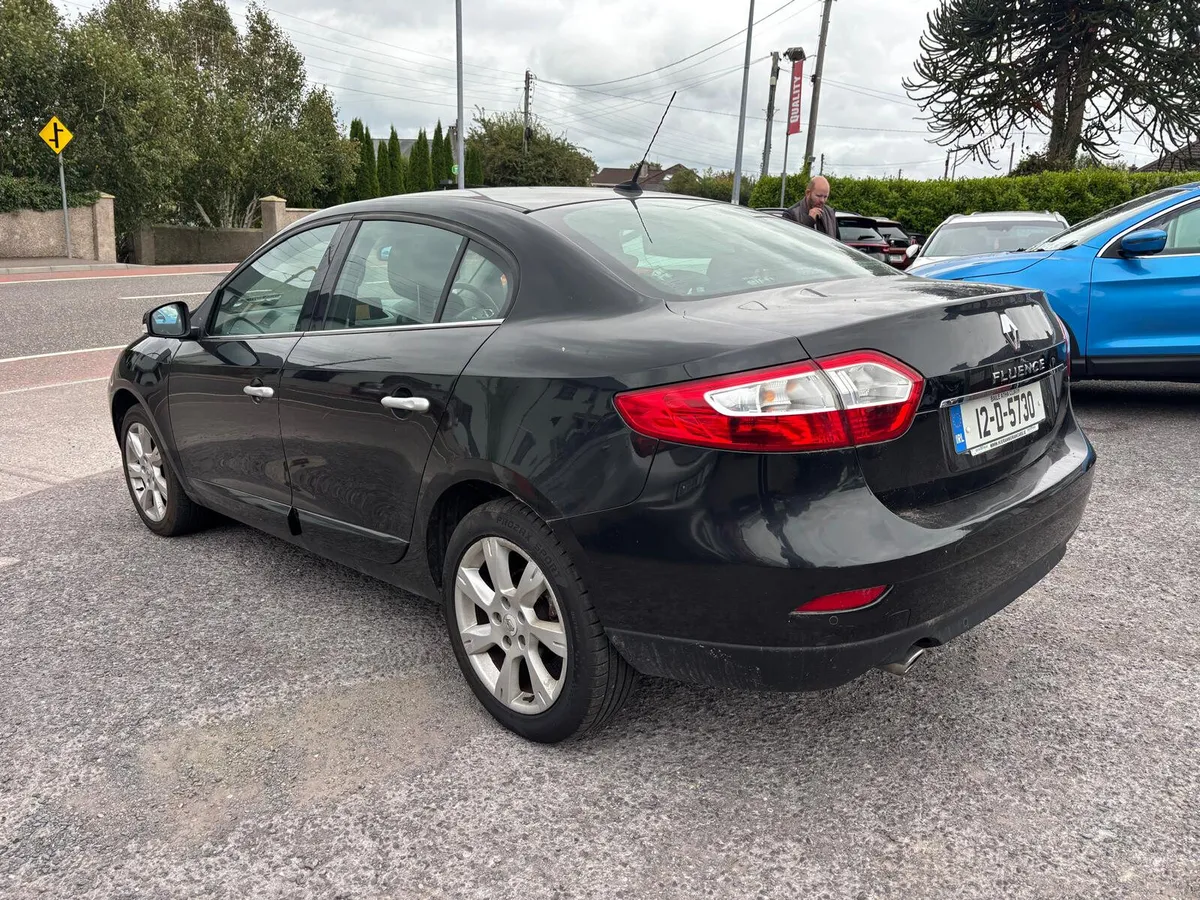 Renault Fluence 1.5 DIESEL  TOM TOM - Image 2