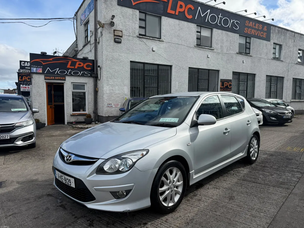 Hyundai i30 2011 - Image 1