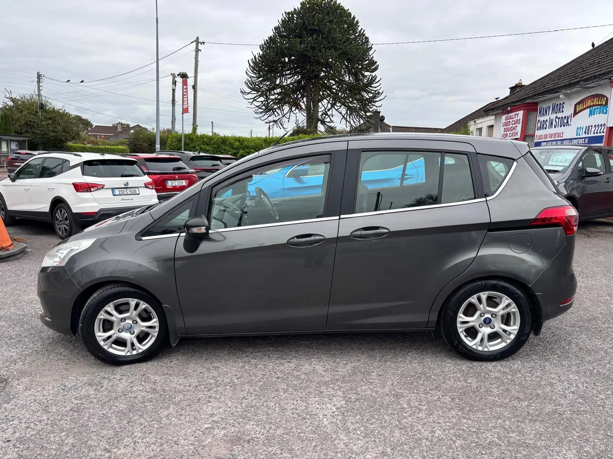 Ford B-Max 2015  DIESEL  , EXTREMELY  ECONOMICAL - Image 4