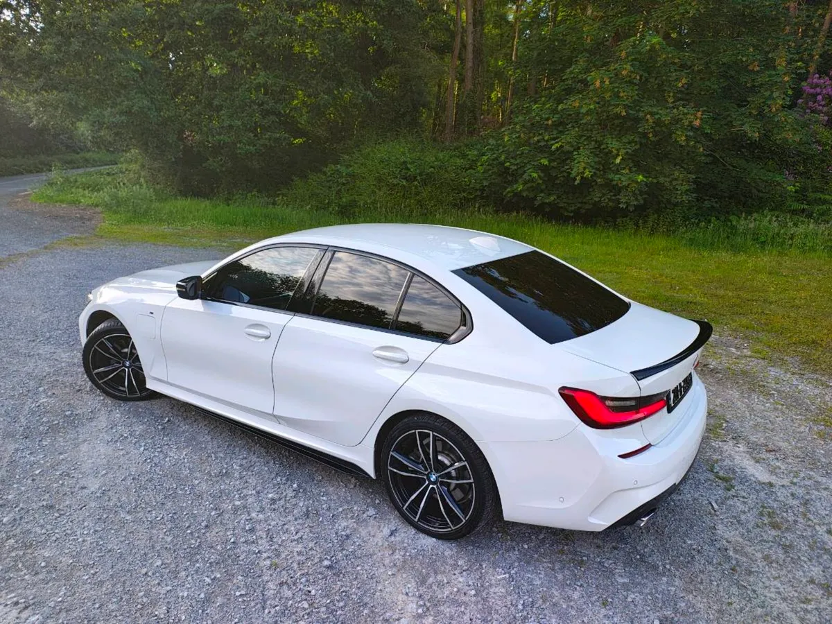 BMW G20 330e m sport - Image 6