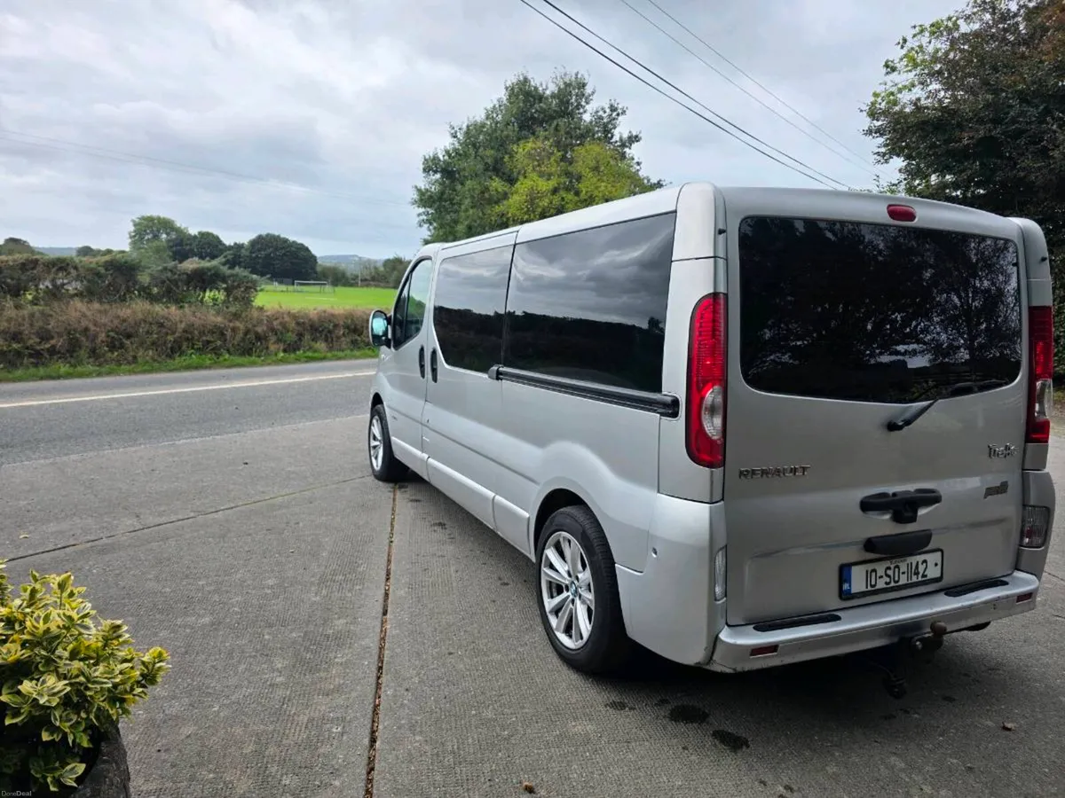 Renault trafic minibus - Image 5