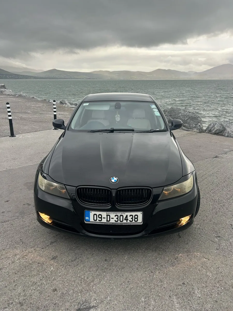 BMW 320 - Image 2