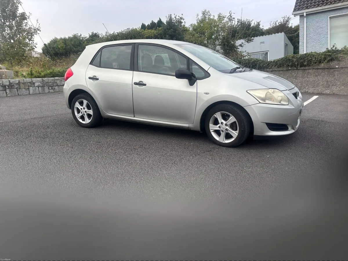 Toyota Auris 2009 nct 12/27 petrol - Image 4