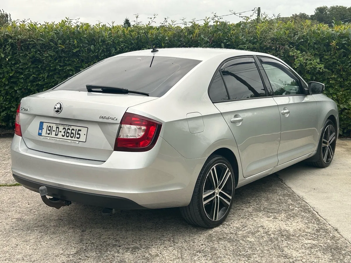 Skoda Rapid Ambition - Image 3