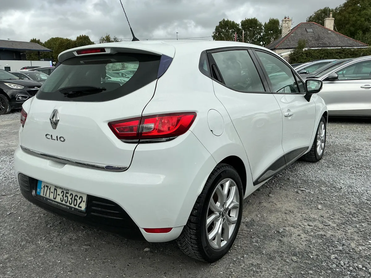 2017 RENAULT CLIO 1.2 PETROL SAT-NAV SPOTLESS - Image 5