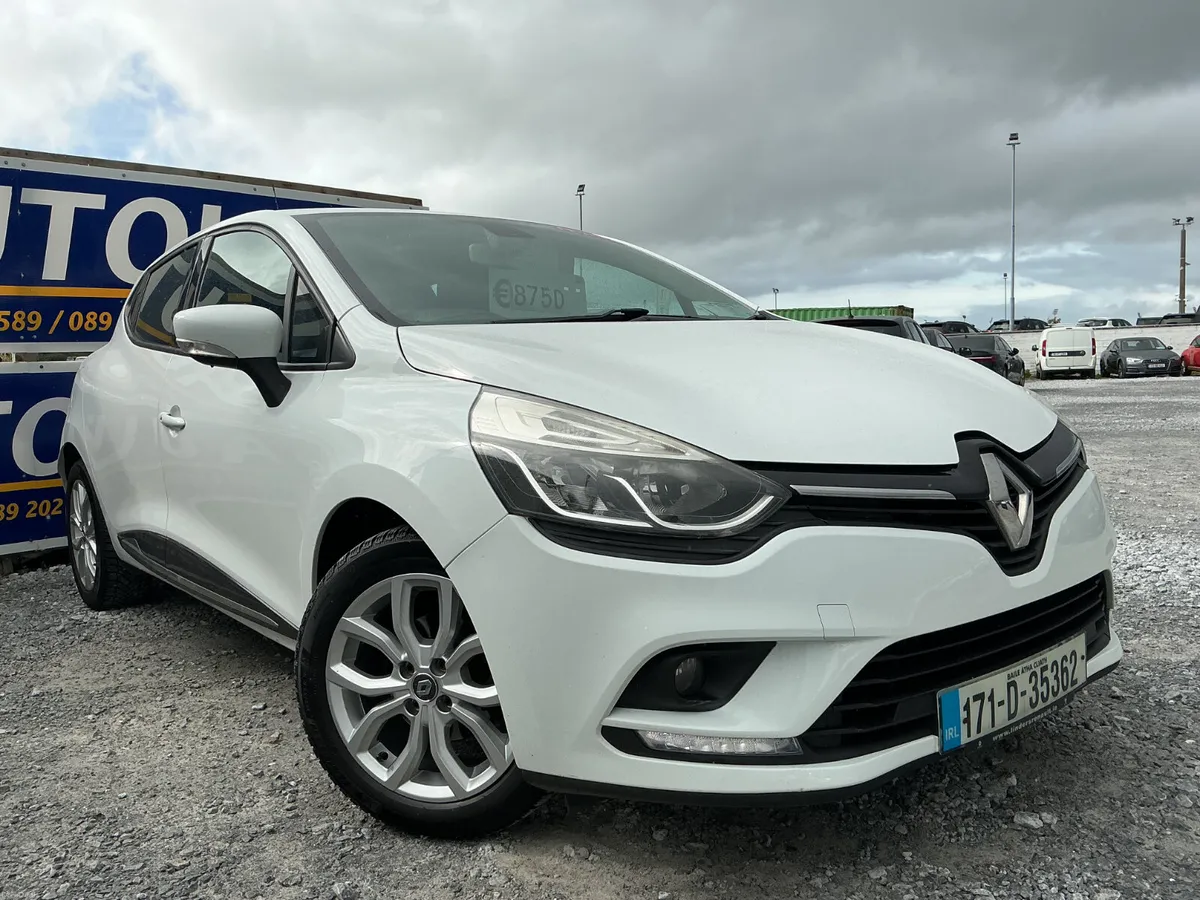 2017 RENAULT CLIO 1.2 PETROL SAT-NAV SPOTLESS - Image 1