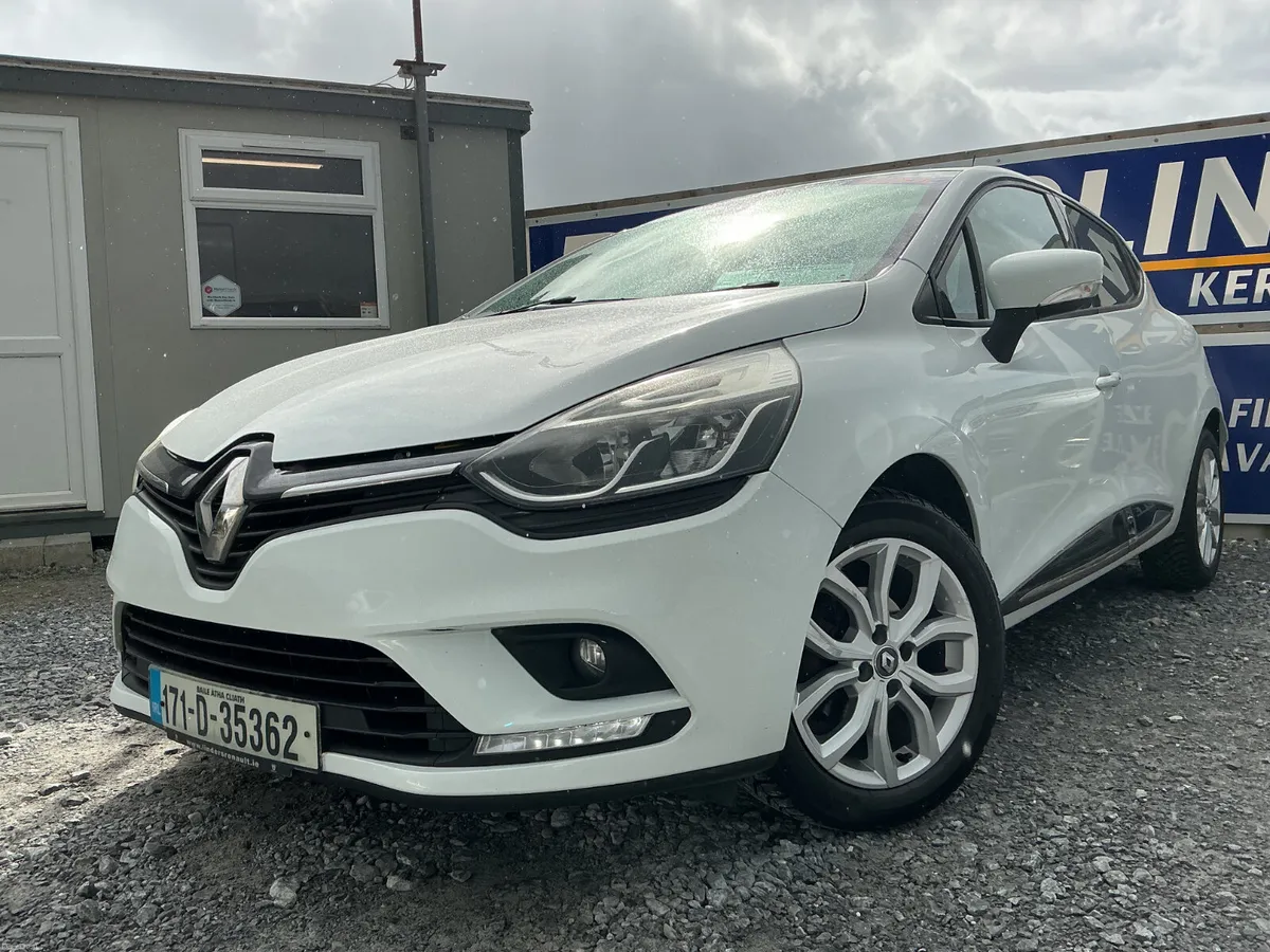 2017 RENAULT CLIO 1.2 PETROL SAT-NAV SPOTLESS - Image 2