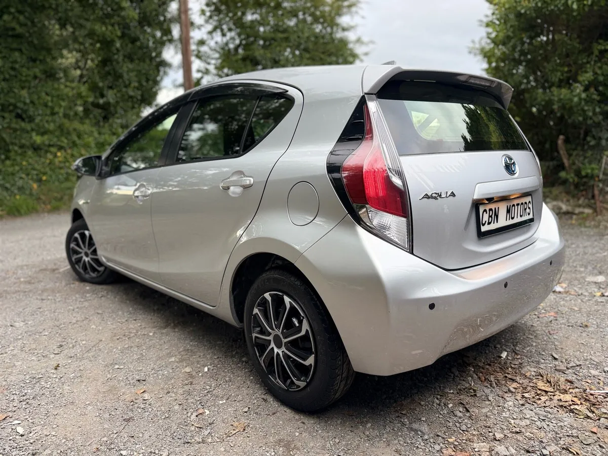2016 Toyota Aqua 1.5 Petrol Hybrid Automatic 134k - Image 6
