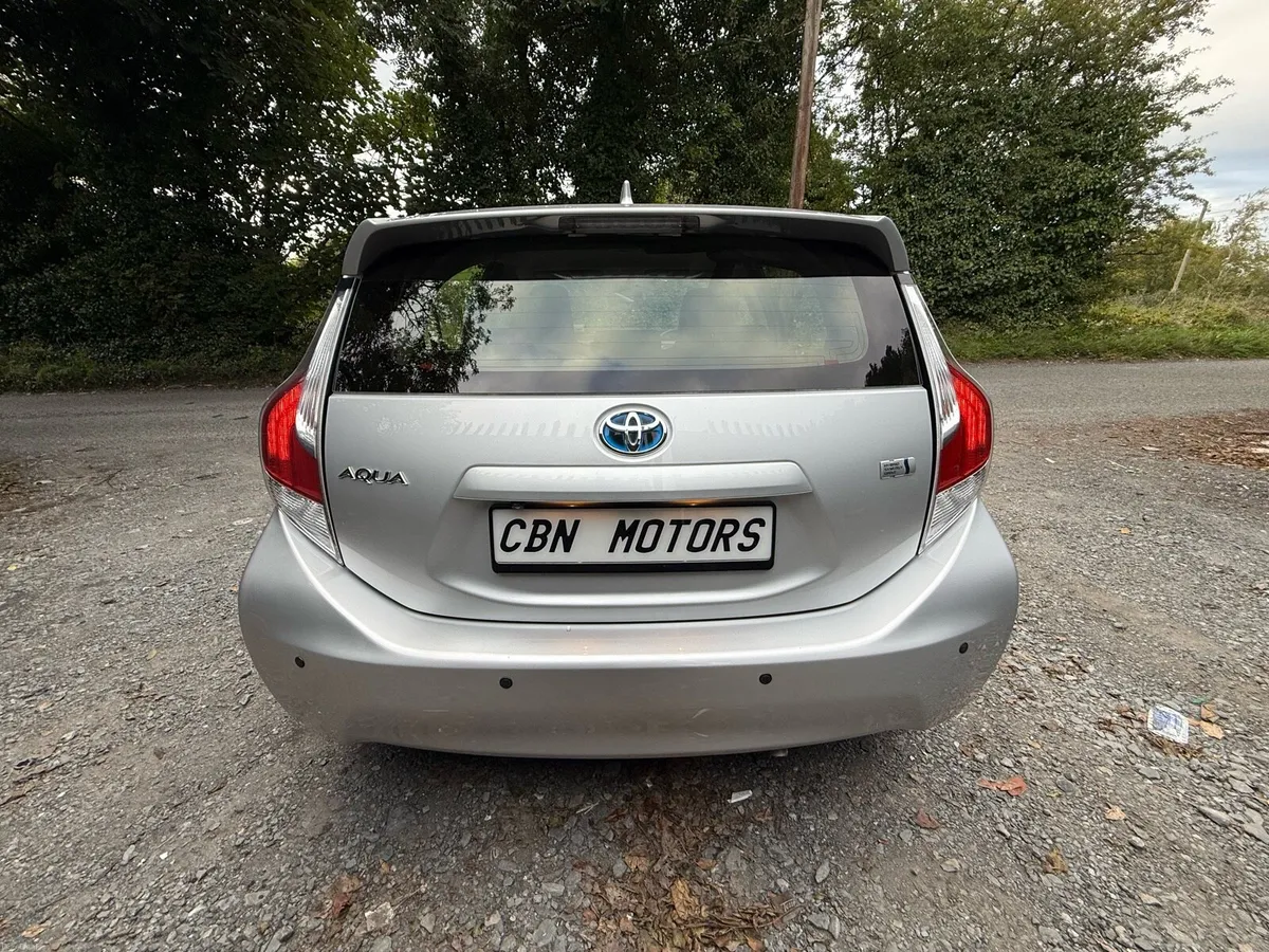 2016 Toyota Aqua 1.5 Petrol Hybrid Automatic 134k - Image 4