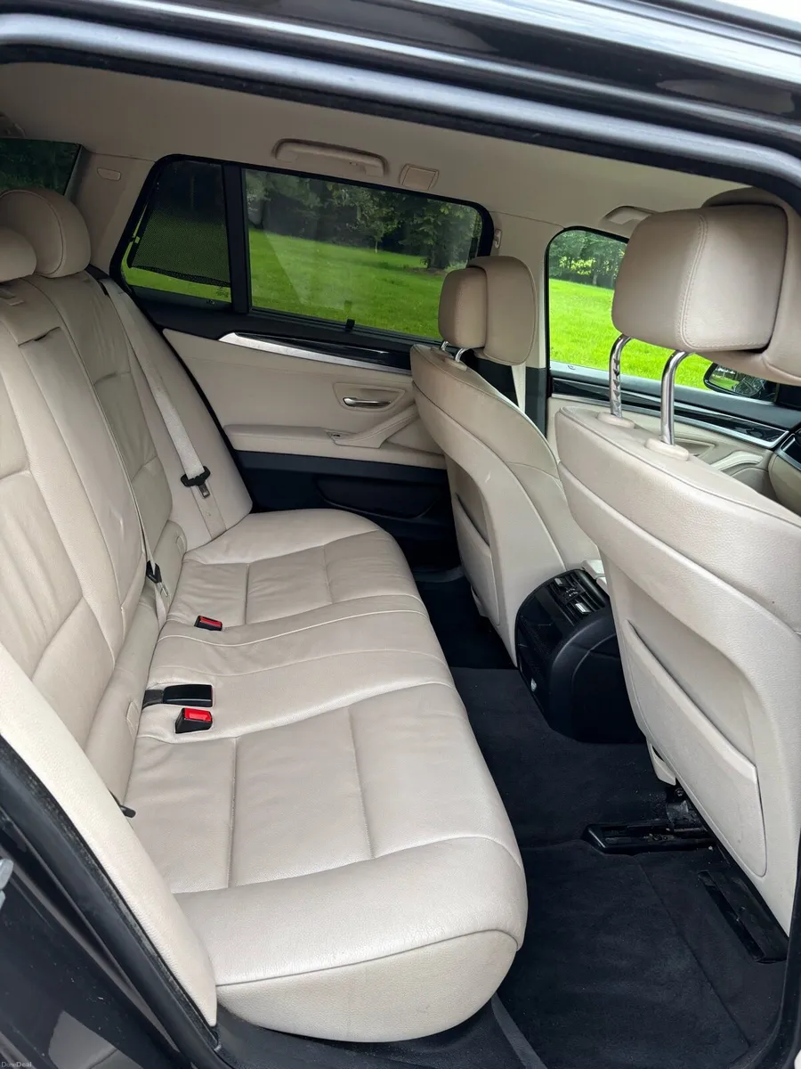 BMW 520D ESTATE SE AUTO  M SPORT 2011 - Image 5