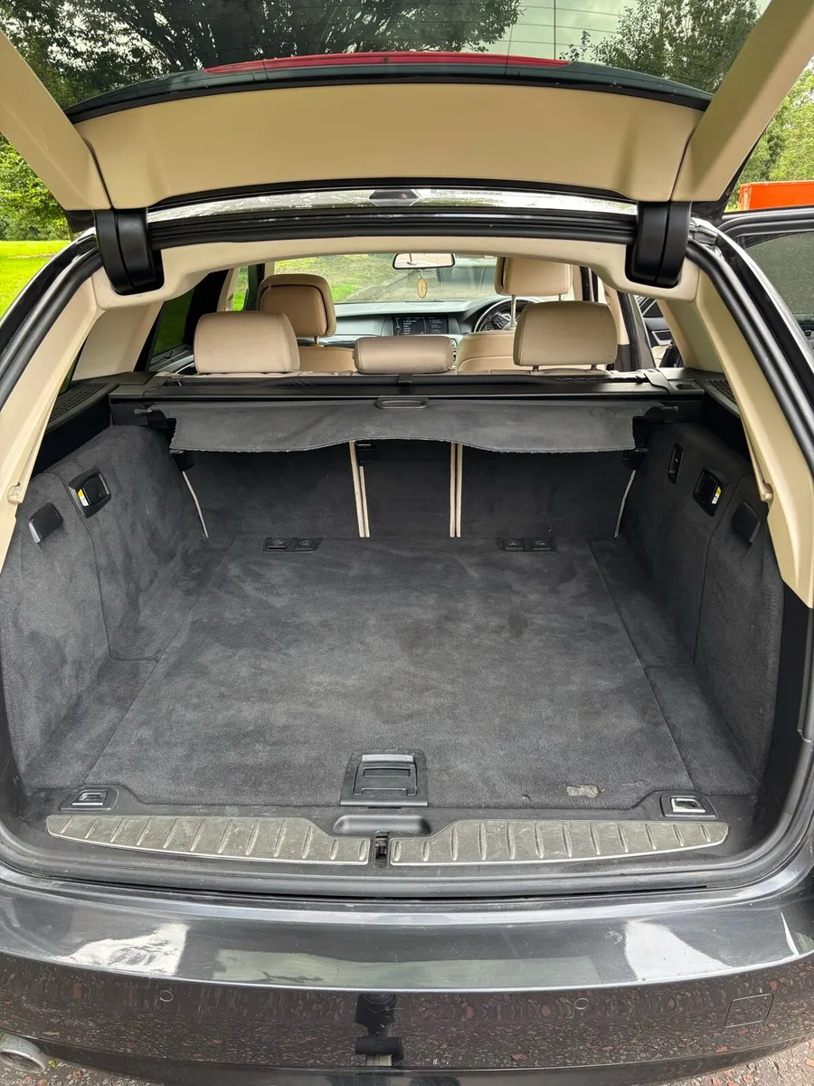 BMW 520D ESTATE SE AUTO  M SPORT 2011 - Image 3