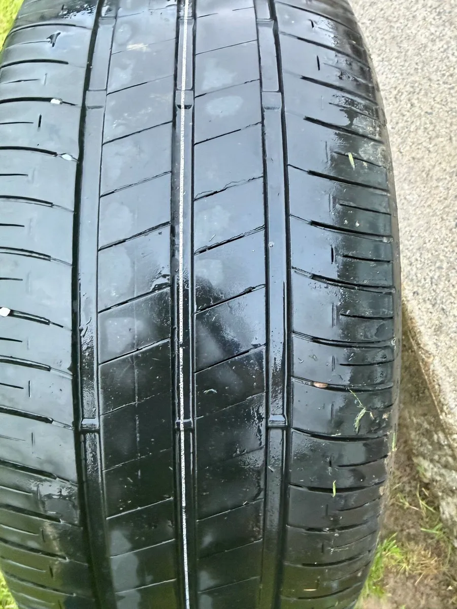Alloy wheel - Image 2