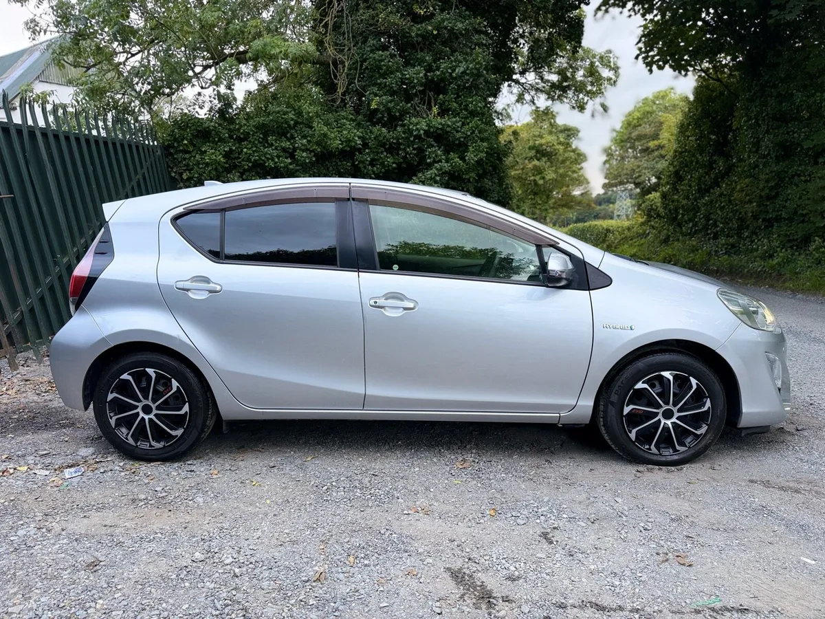 2015 Toyota Aqua 1.5 Petrol Hybrid Automatic 155k - Image 2
