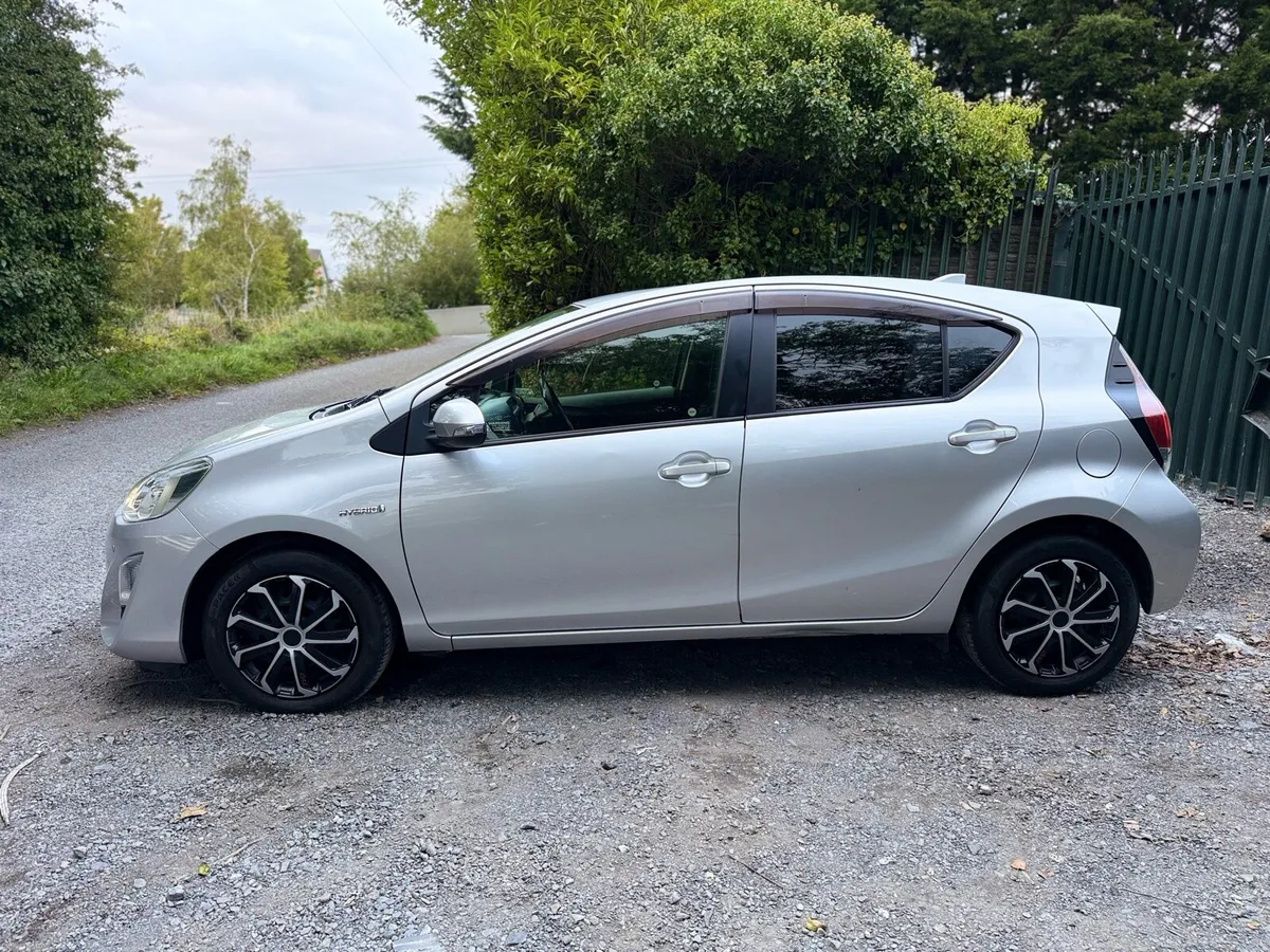 2015 Toyota Aqua 1.5 Petrol Hybrid Automatic 155k - Image 6
