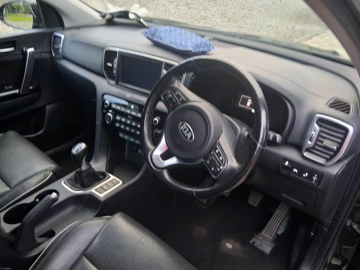 Kia sportage 1.7 CRDi ISG 4 5dr diesel estate - Image 6