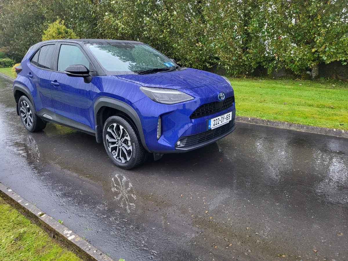 Toyota Yaris Cross  Sport  1 owner - Image 6