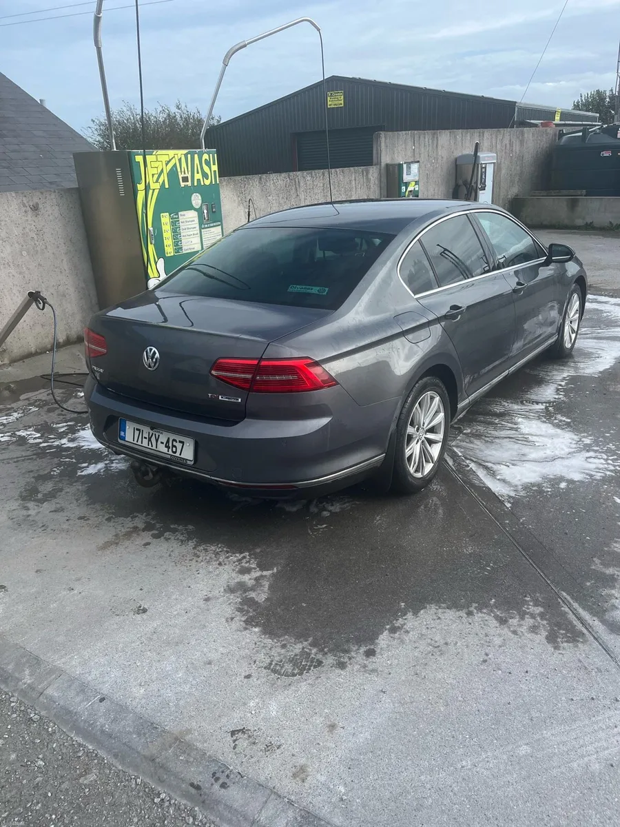 VW Passat - Image 2