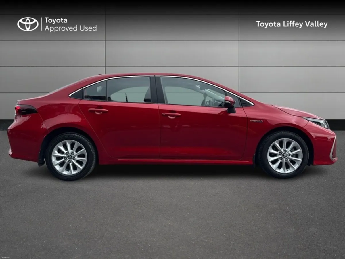 Toyota Corolla COROLLA HYBRID LUNA SALOON - Image 3