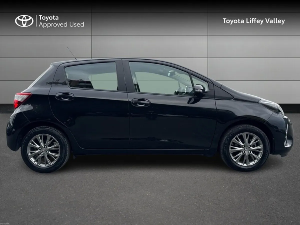 Toyota Yaris YARIS 1.0 LUNA - Image 3