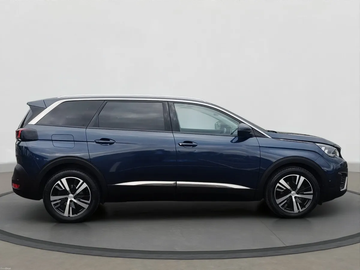 Peugeot 5008 hdi 7 seat allure - Image 2