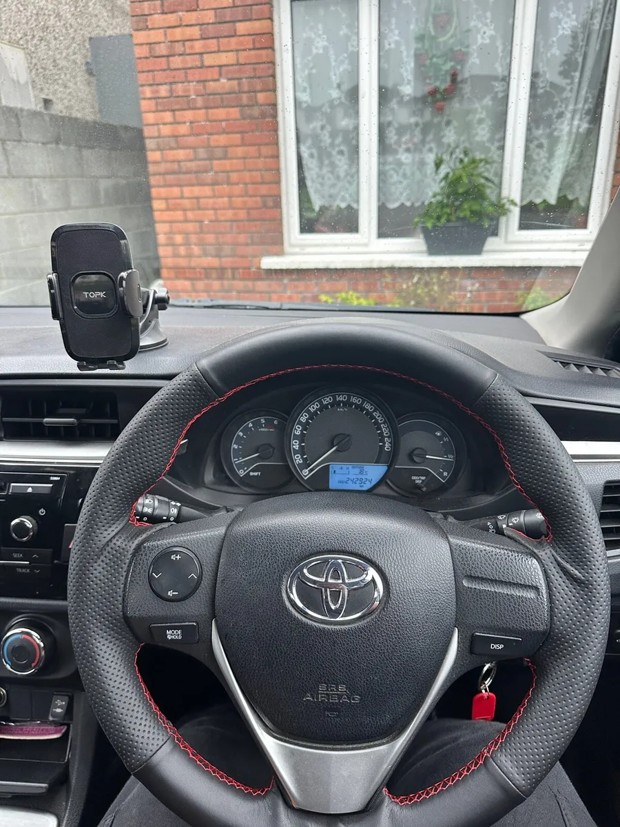 2015 Toyota Corolla (NEW NCT + Full History ) - Image 4